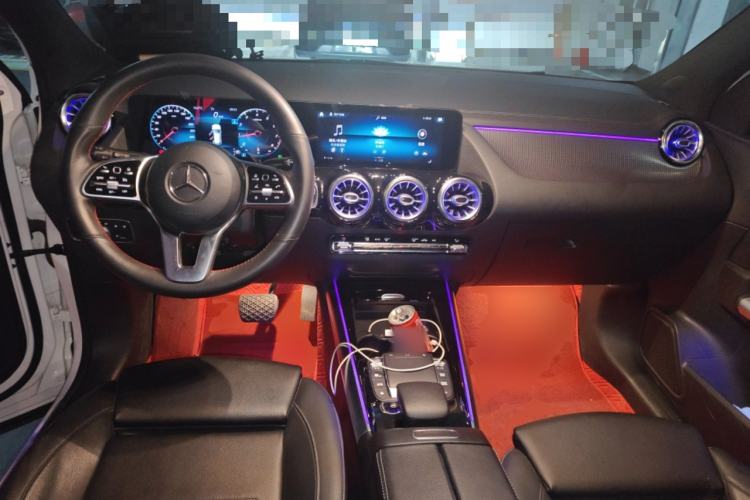 Used Mercedes-Benz GLA 2020 GLA 200 Center Console