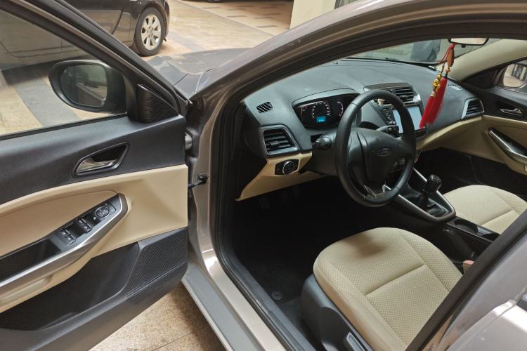 Used Ford Escort 2015 1.5L Manual Comfort Model