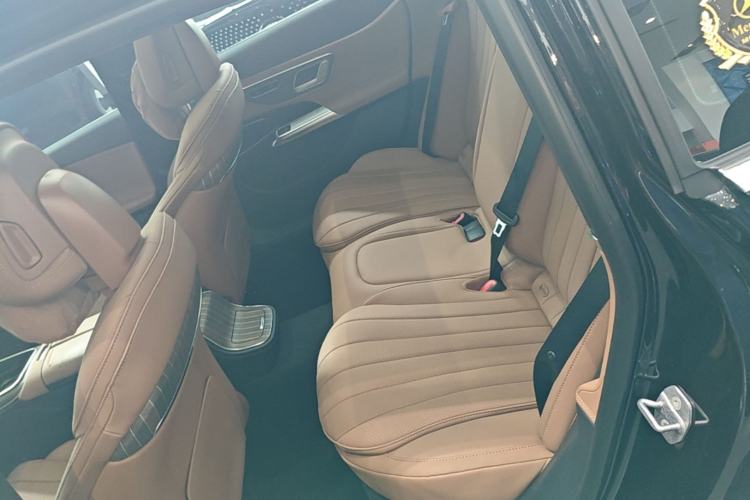 Used Mercedes-Benz E-Class 2025 Facelift E 300 L Fashion Edition
