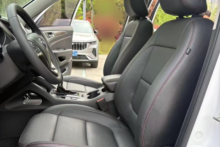 Used CHANGAN CS75 2016 1.8T Automatic Elite Model China V Standard Interior 1