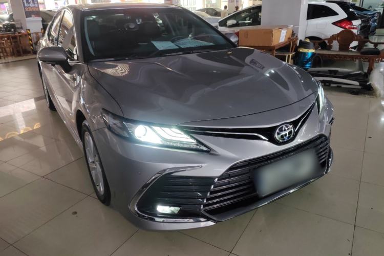 Used Toyota Camry 2021 2.0G Luxury Edition
