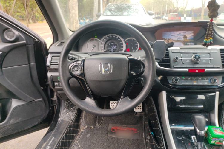 Used Honda Accord 2016 2.0L Comfort Edition
