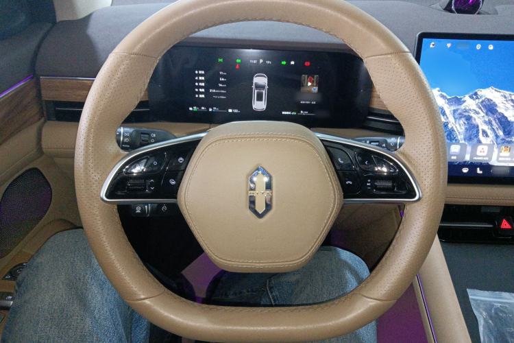 Used Hima AITO M7 2024 1.5T Intelligent Driving 4WD Ultra Version 6 Seats
