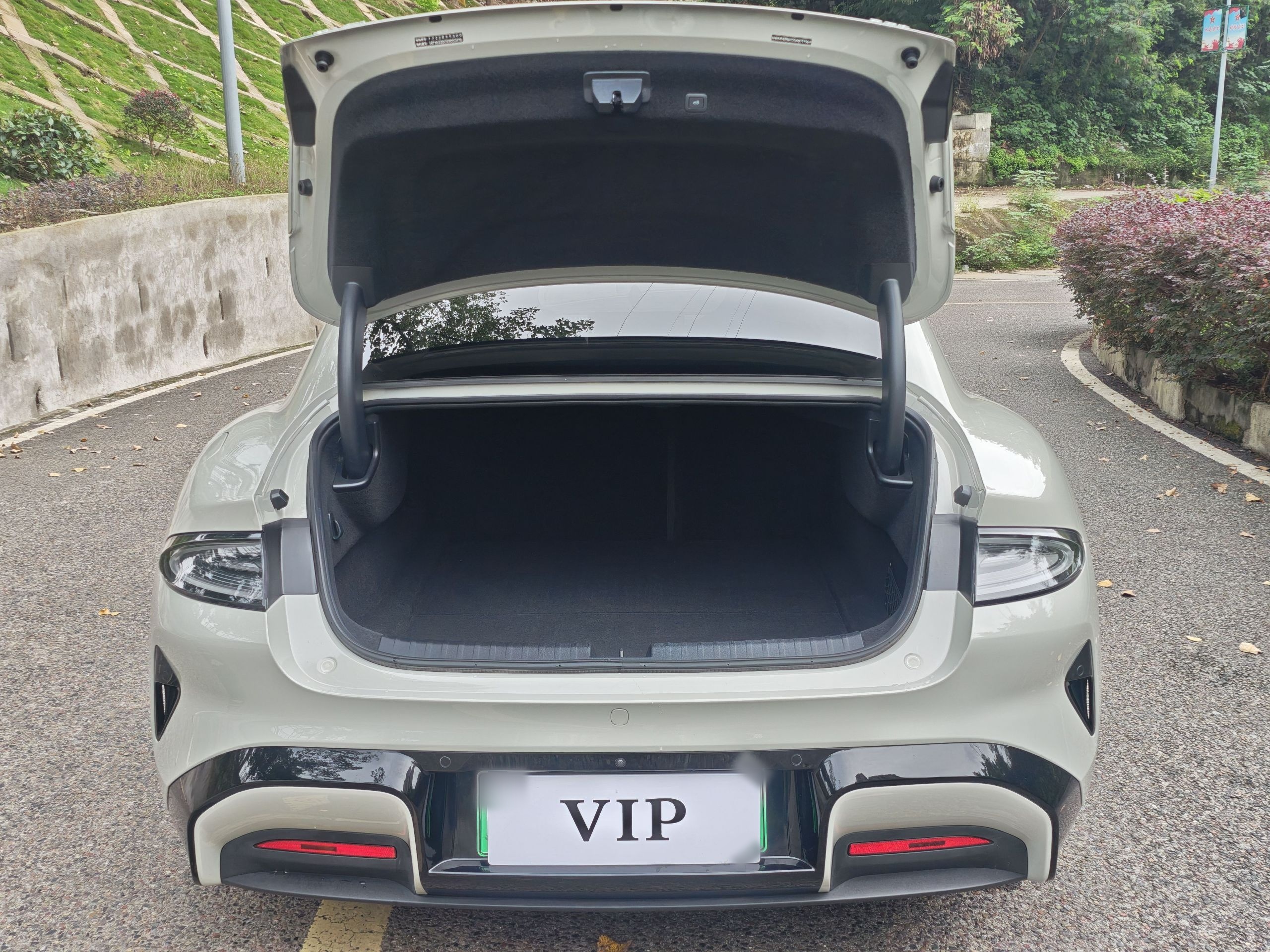 Xiaomi Auto SU7 2024 Rear-Drive Long-Range Intelligent Driving Version — снимка 17