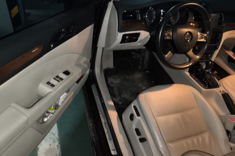 Used Skoda Superb 2013 1.8TSI Automatic Yashi Edition