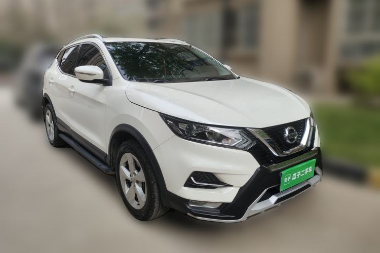 Used Nissan Qashqai 2019 2.0L CVT Smart Enjoyment Version Front Right 45 Deg
