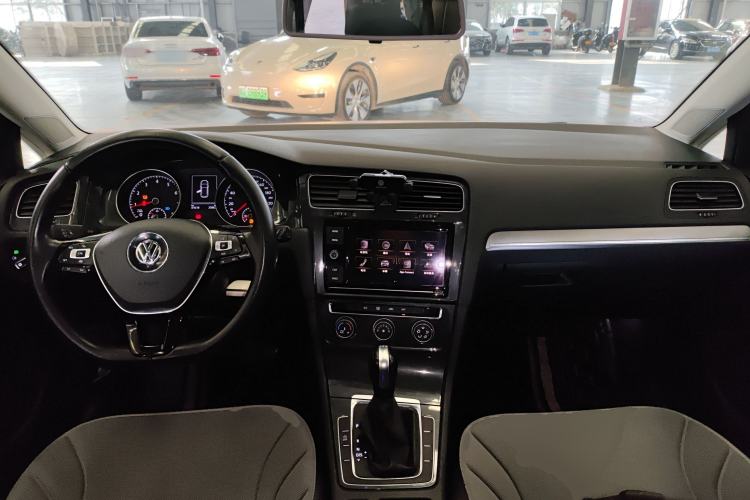 Used Volkswagen Golf 2019 200TSI DSG Comfort & Ambition Edition China VI Standard