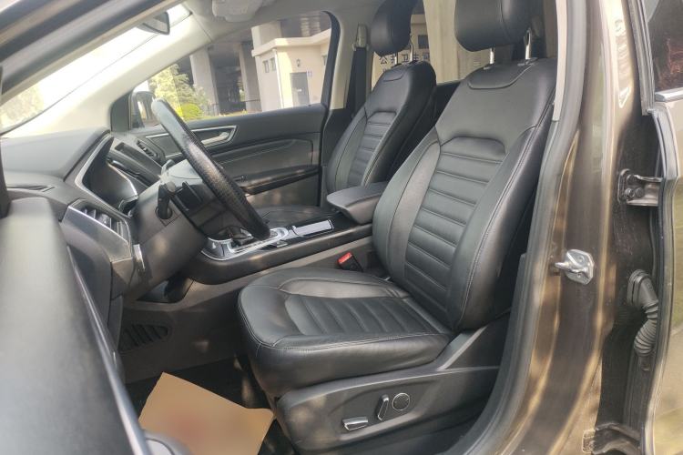 Used Ford Edge 2017 EcoBoost 245 Two-Wheel-Drive Sporty 7-Seater Left Front Seat