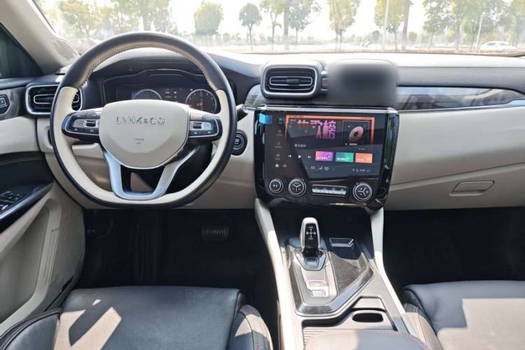 Used Lynk & Co 02 2018 1.5T DCT Two-Wheel Drive Zhaopu Version China V Standard
