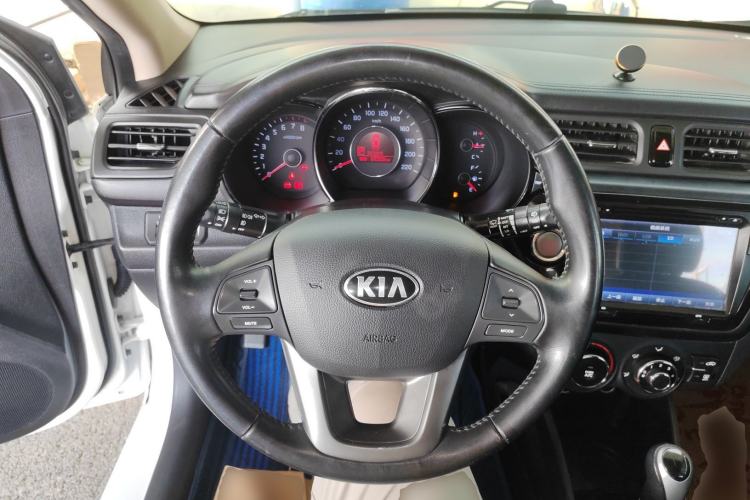 Used Kia K2 2012 Hatchback 1.6L AT Premium Commemorative Edition
