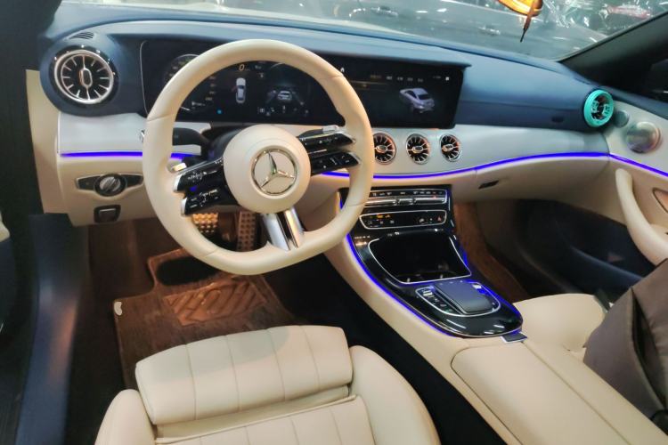 Used Mercedes-Benz E-Class 2021 Facelift E 260 Coupe Center Console