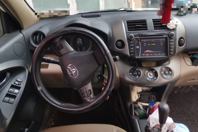 Used Toyota RAV4 2011 2.0L Automatic Luxury Edition
