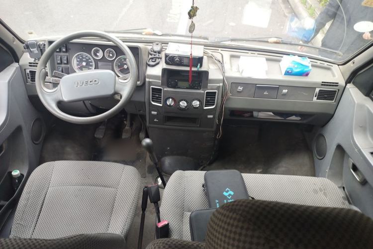 Used Iveco Daily 2014 2.5T-A35 NJ6484ACM47Z4
