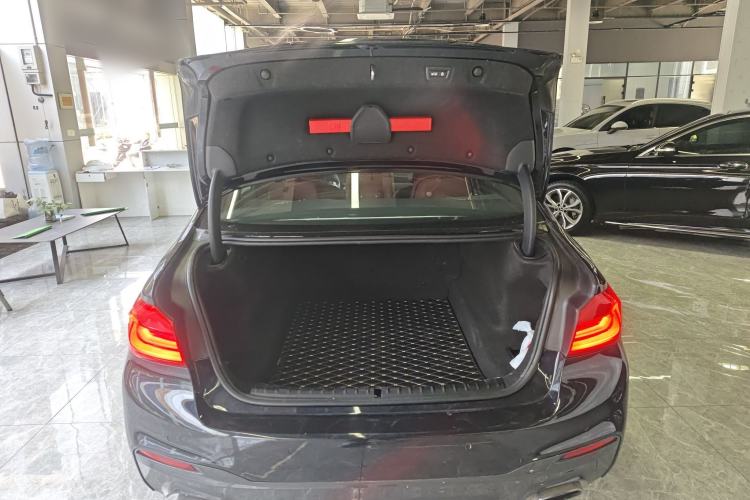 Used BMW 5 Series 2019 Restyled 530Li Luxury Edition M Sport Package