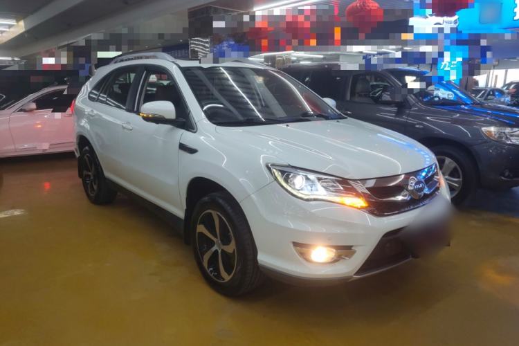 Used BYD S7 2016 2.0T Automatic Prestige Plus Front Right 45 Deg