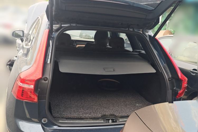 Used Volvo XC60 2021 T5 4x4 Smart Luxury Edition Trunk