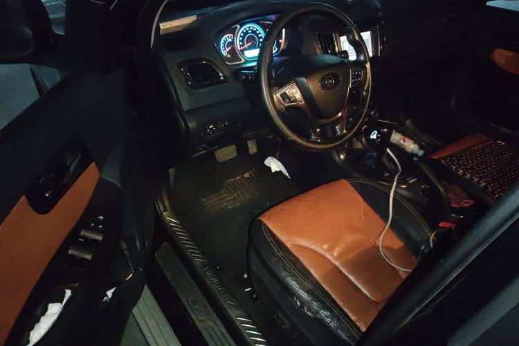 Used Haima S7 2015 2.0L Automatic ZhiZhen Version
