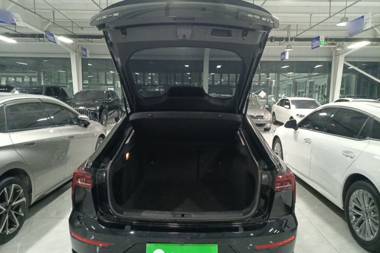 Used Bestune B70 2025 Dragon Edition 1.5T Enjoyment Model Trunk