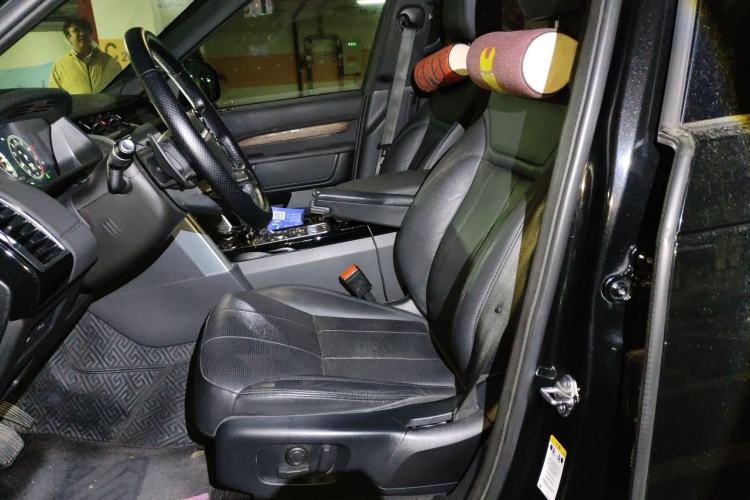 Used Land Rover Discovery 2018 3.0 SC V6 HSE Left Front Seat