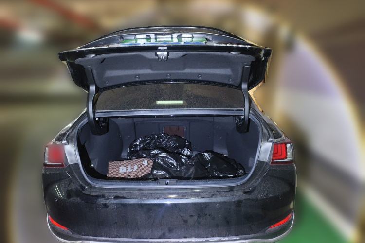 Used Lexus ES 2018 300h Premier Edition China V Standard
