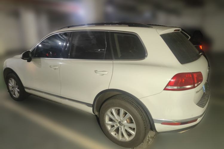 Used Volkswagen Touareg 2017 3.0 TSI Touareg Model Rear Left 45 Deg
