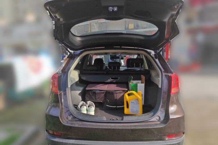 Used GAC Trumpchi GS5 Super 2015 1.8T Automatic Two-Wheel Drive Luxury Edition Trunk