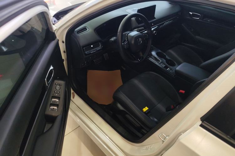 Used Honda Civic 2022 240TURBO CVT Dynamic Edition Driver Seat