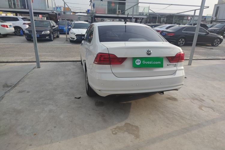 Used Volkswagen Santana 2016 1.6L Manual Fashion Edition
