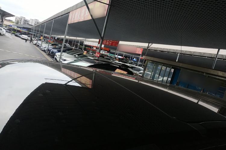 Used Mercedes-Benz V-Class 2021 V 260 Avantgarde Edition
