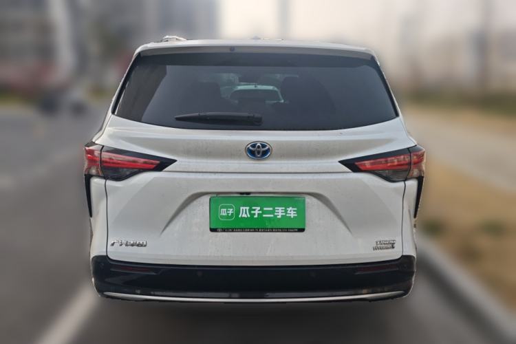 Used Toyota SIENNA 2021 2.5L Hybrid Platinum Edition