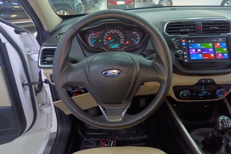 Used Ford Escort 2015 1.5L Manual Comfort Model Steering Wheel