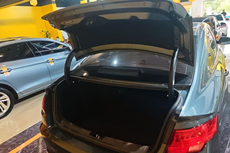 Used Geely Auto Emgrand GL 2018 1.4T DCT Elite Smart Connectivity Version
