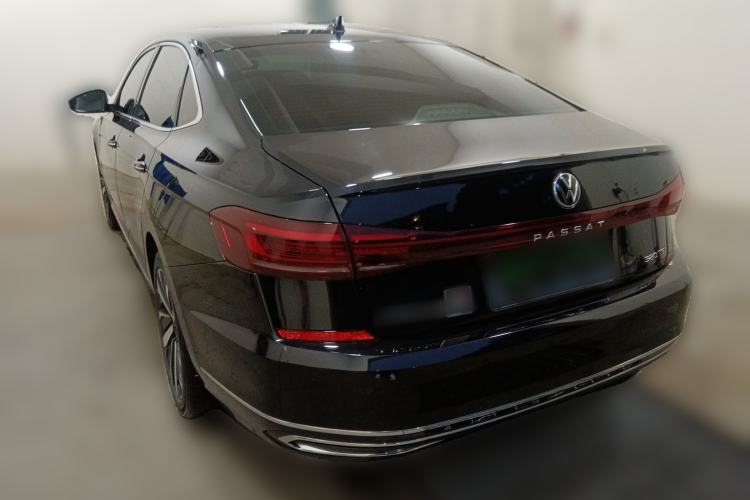 Used Volkswagen Passat 2025 Premium Version 380TSI Dragon Edition
