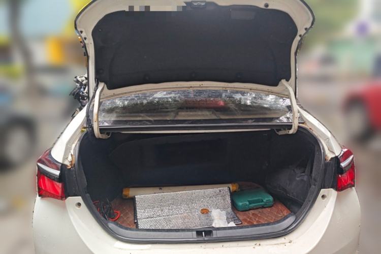 Used Toyota Corolla 2017 Revised Dual-Engine 1.8L E-CVT Leading Edition
