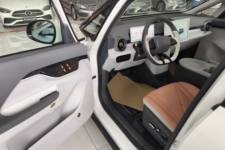 Used ARCFOX Kaola 2023 Family Edition Pro
