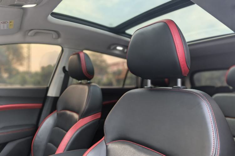 Used SOL X8 2021 300T DCT Luxury Smart Connect Edition 6 Seats
