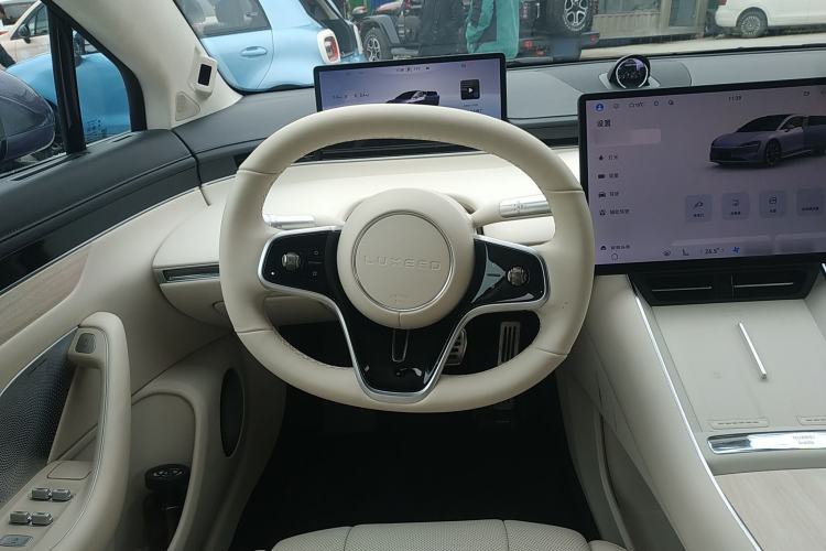 Used Hima Luxeed S7 2024 Ultra Four-Wheel Drive Flagship Edition