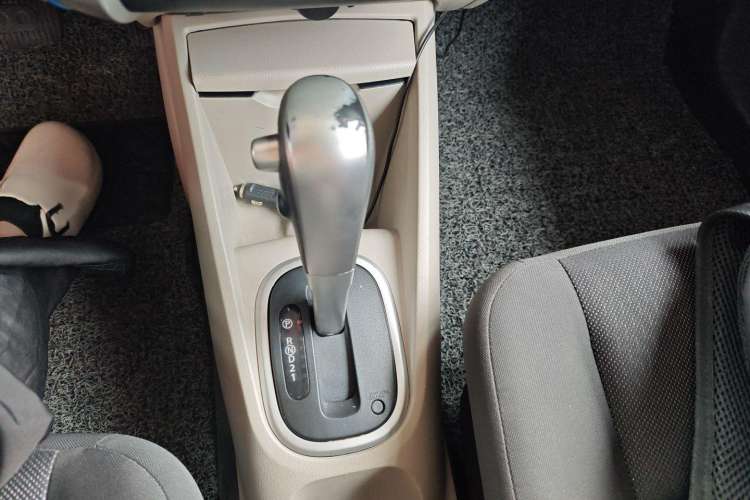 Used Venucia R50 2016 1.6L Automatic Elite Edition