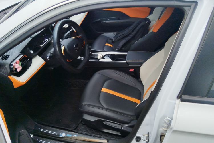 Used Dongfeng Aeolus Yixuan 2023 Mach Edition 1.5L Automatic Chasing Wind Version Left Front Seat