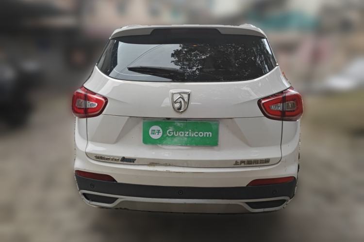 Used Baojun 510 2017 1.5L Automatic Fashion Model