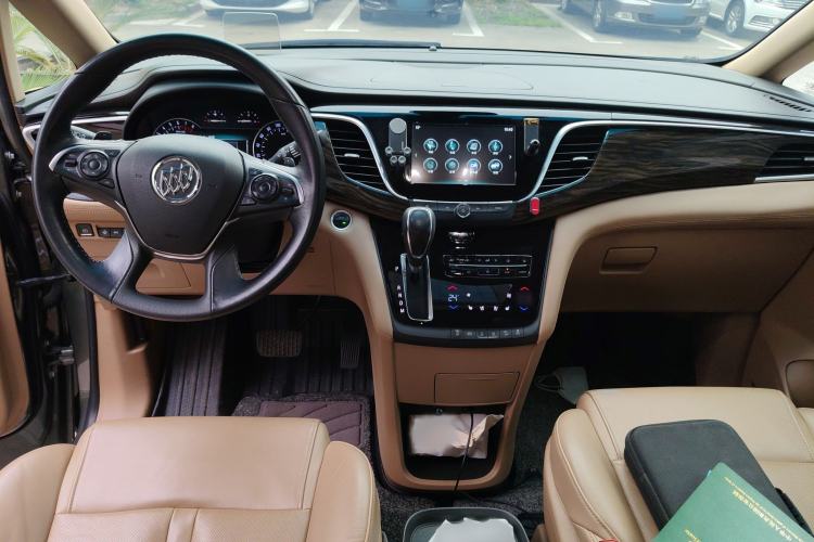 Used Buick GL8 2017 ES 28T Flagship Model China V Standard
