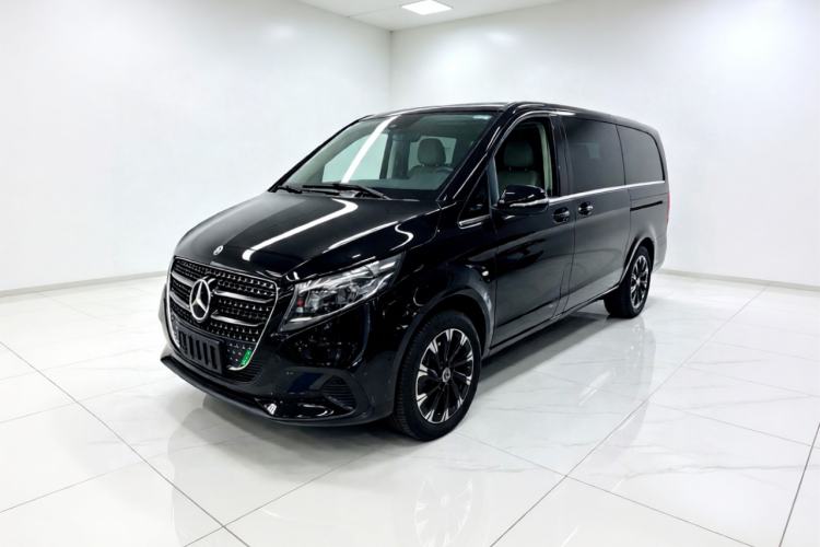 Used Mercedes-Benz V-Class 2024 V 300 Pilot Edition