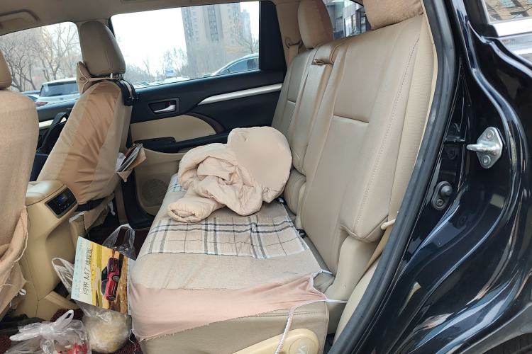 Used Toyota Highlander 2015 2.0T Four-Wheel Drive Elite Edition 7-Seater
