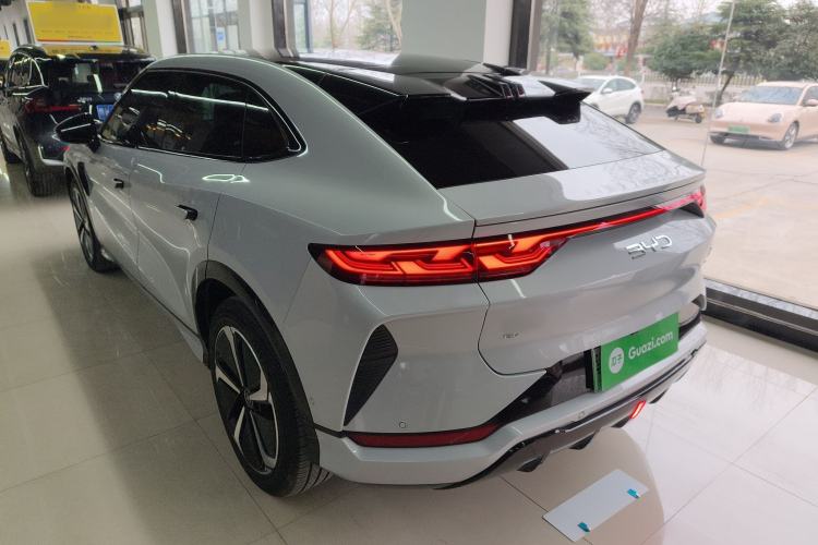 Used BYD Song L EV 2025 Intelligent Driving Version 662 km LiDAR Excellence Edition
