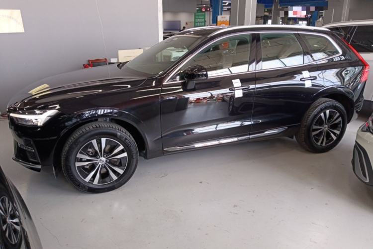 Used Volvo XC60 2025 B5 4x4 Smart Luxury Edition