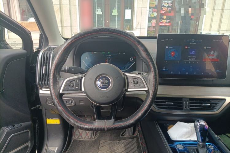 Used BYD Tang 2018 2.0T Automatic SmartConnect Prestige 7-Seater China V Standard
