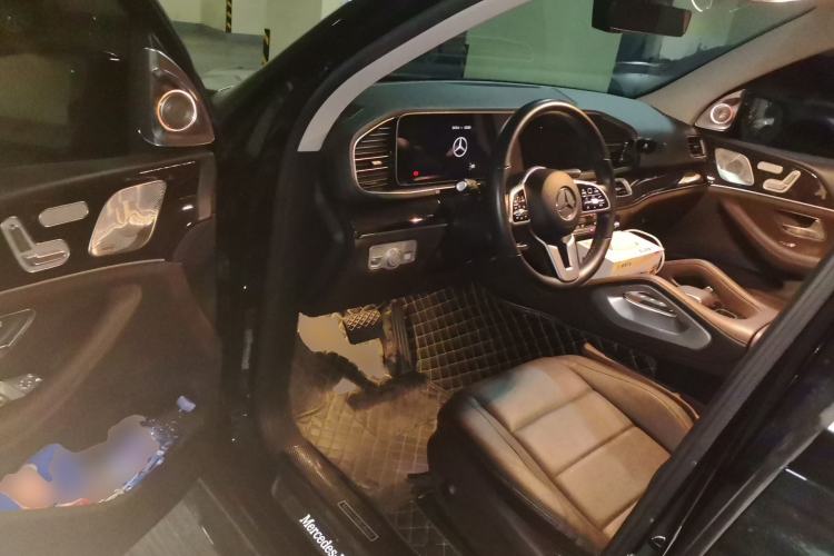 Used Mercedes-Benz GLE 2023 GLE 350 4MATIC Stylish Model Driver Seat