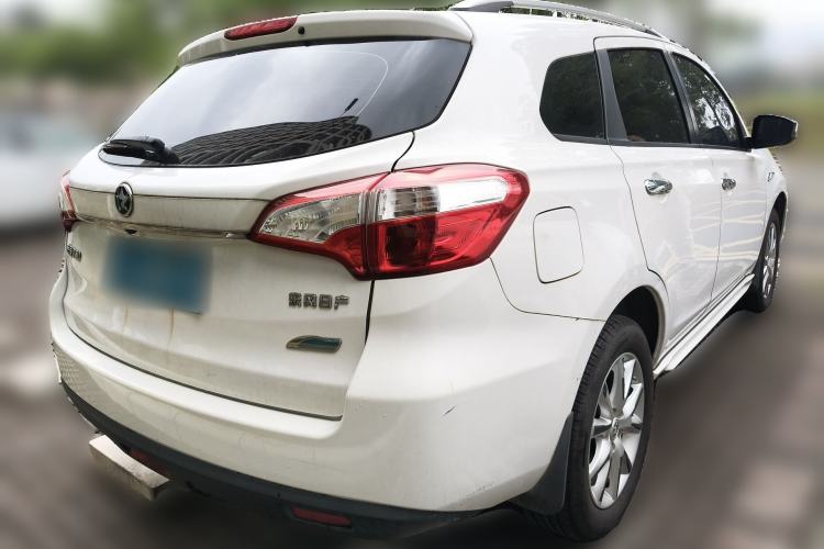 Used Venucia T70 2016 2.0L CVT Enjoy Edition