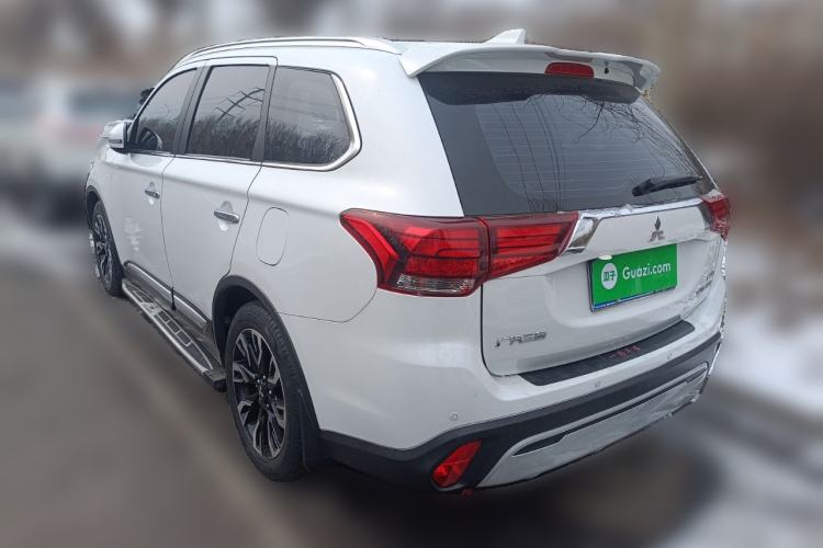 Used Mitsubishi Outlander 2020 2.4L 4x4 Zhi Xiang Edition 5 Seats