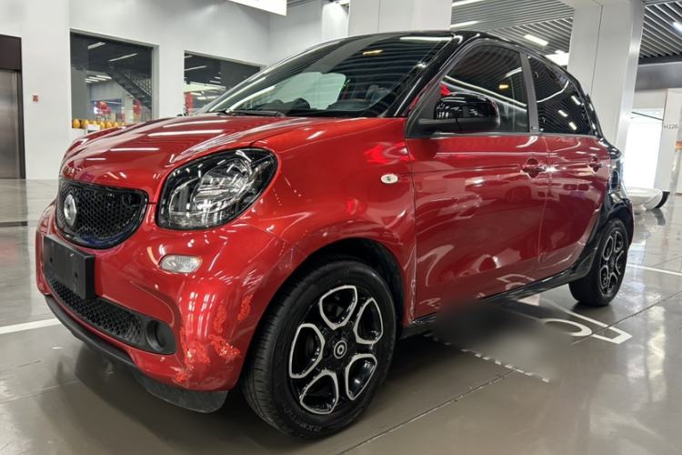 Used smart forfour 2018 0.9T 66 kW Pioneer Edition